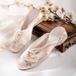 Traditional Chinese Style Tea Ceremony Cheongsam Slippers, Balanced Heel – RV735 - Image 3