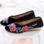 Women’s Pointed-toe old Beijing cloth shoes, Canvas & Loafer – DS152 - Image 3
